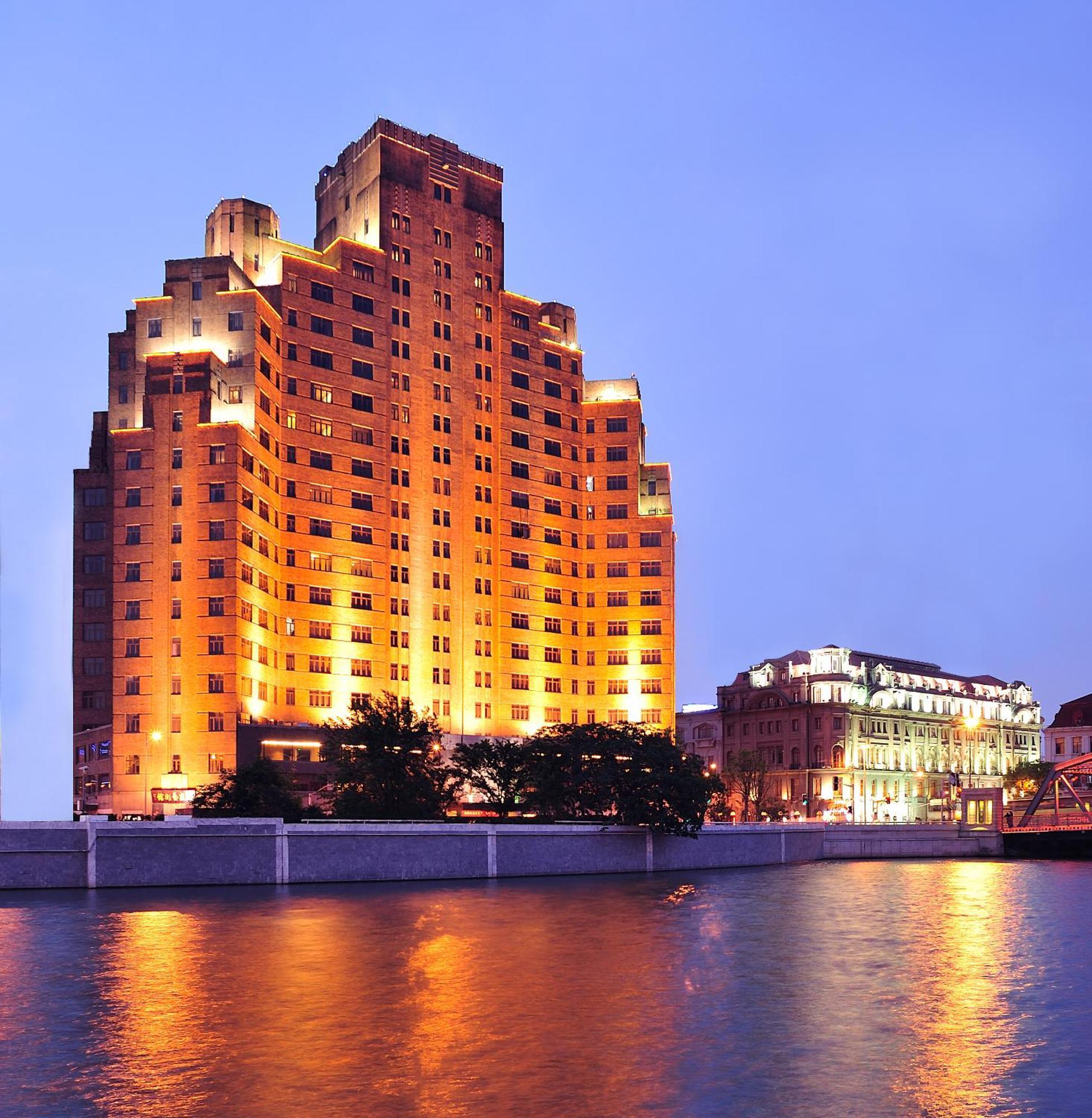 Broadway Mansions Hotel - On The Bund Shanghai Exterior photo