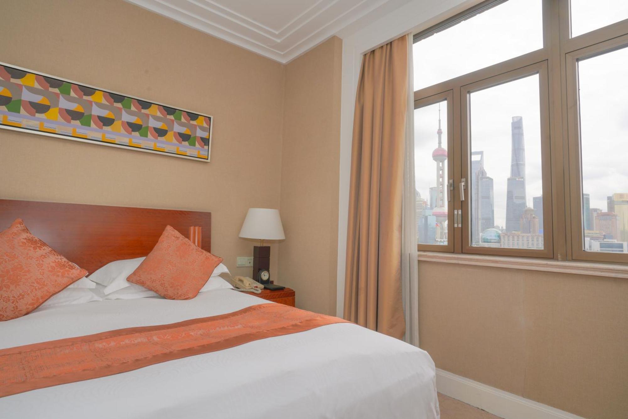 Broadway Mansions Hotel - On The Bund Shanghai Exterior photo
